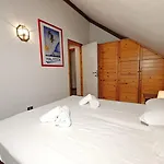 Hostdomus - Abeti Sauze di Cesana