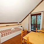 Hostdomus - Abeti Sauze di Cesana