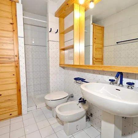 Holiday home Hostdomus - Abeti Sauze di Cesana