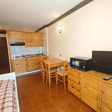 Hostdomus - Abeti Ferienhaus *