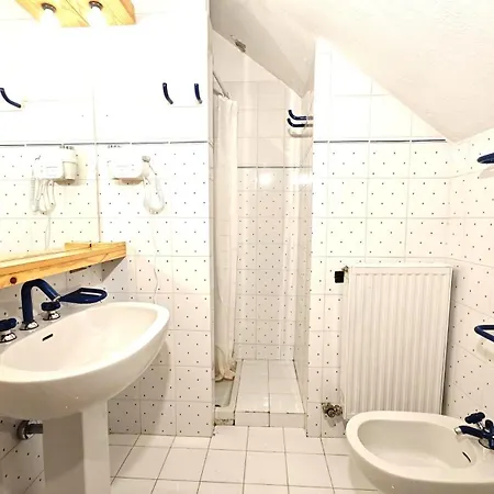 Hostdomus - Abeti Ferienhaus