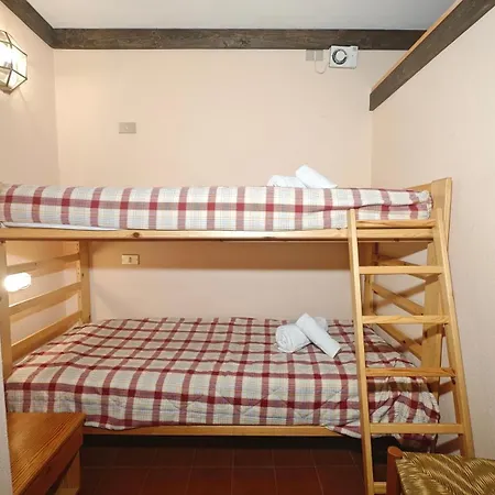 Hostdomus - Abeti Ferienhaus
