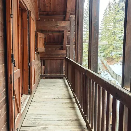 Hostdomus - Abeti Ferienhaus