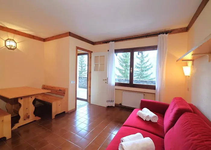 Dom wakacyjny Hostdomus - Abeti Sauze di Cesana