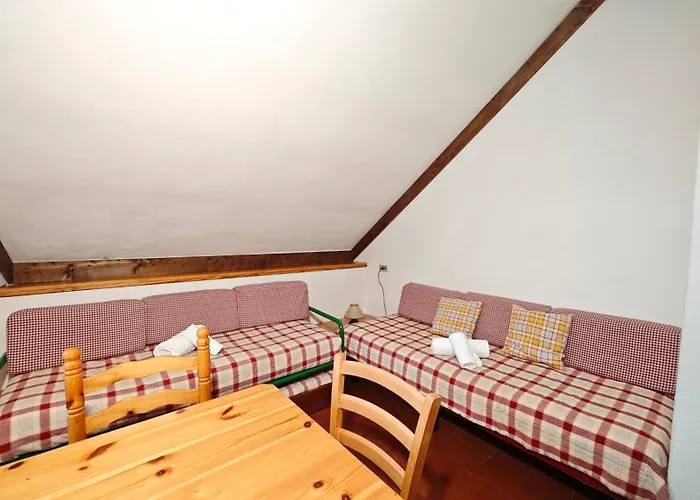 Dom wakacyjny Hostdomus - Abeti Sauze di Cesana