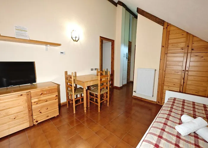 Dom wakacyjny Hostdomus - Abeti Sauze di Cesana