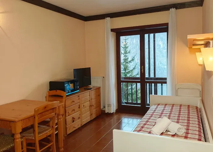 Dom wakacyjny Hostdomus - Abeti Sauze di Cesana